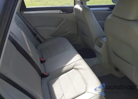 2012 Volkswagen Passat 2.5L Se from USA, damaged, VIN 1VWBH7A31CC060209